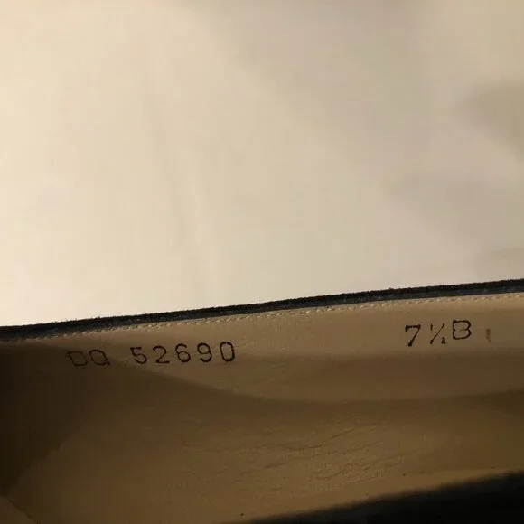 SALVATORE FERRAGAMO WOMEN'S BLACK LEATHER DRESS SHOES  SIZE: 7 1/2 B - Picture 12 of 12